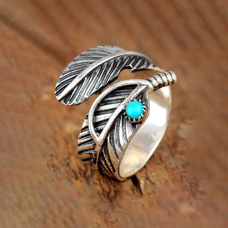 Retro Adjustable Size Feather Ring - PlumOnyx