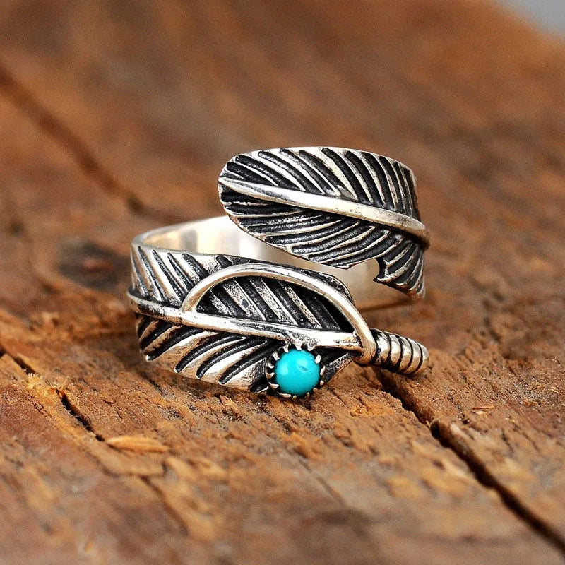 Retro Adjustable Size Feather Ring - PlumOnyx