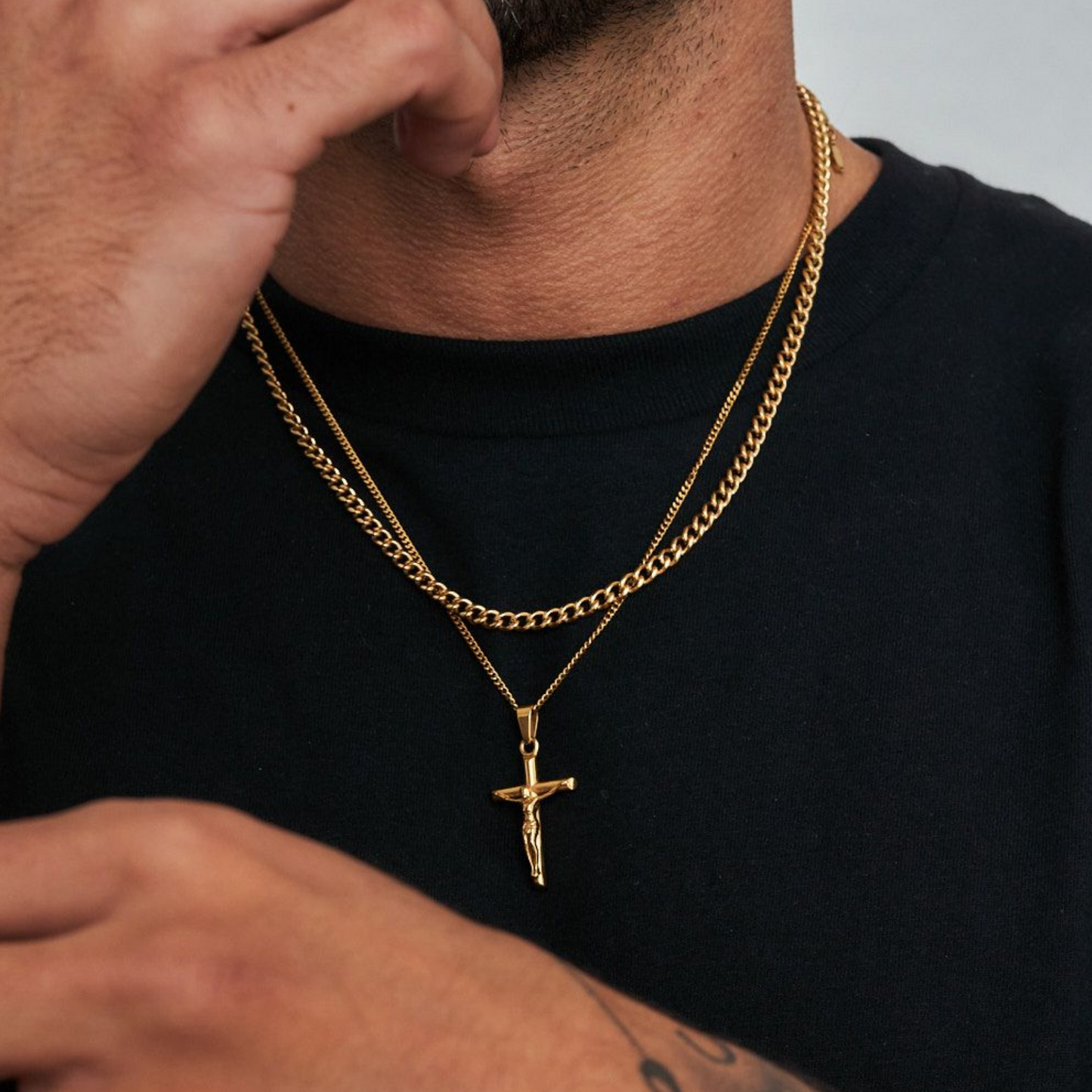 18K Gold Plated Compass North Star Crucifix Necklace Stainless Steel - PlumOnyx