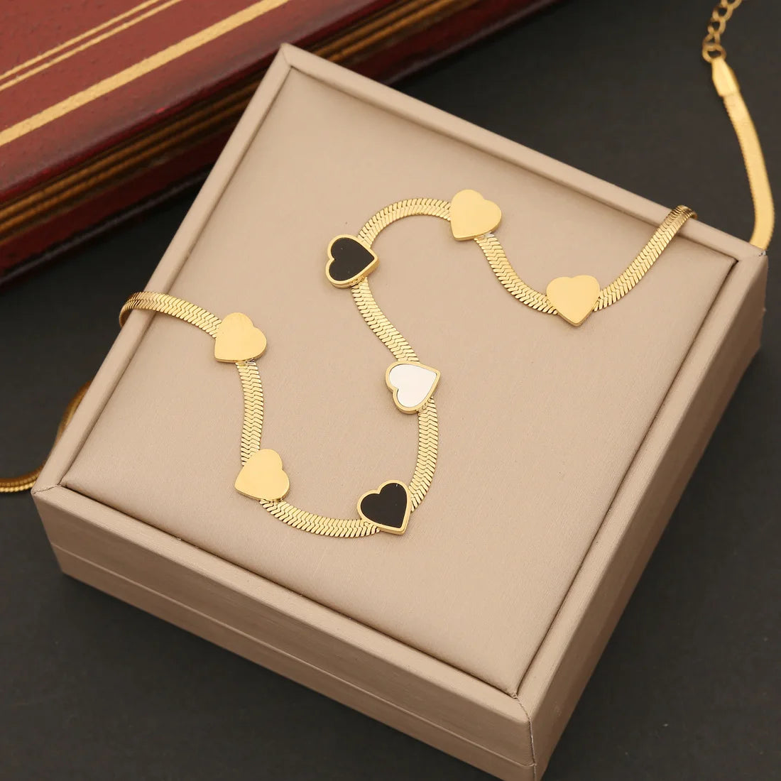 3 Pcs Set 316L Stainless Steel 18k Gold Plated Black White Heart Jewelry Set - PlumOnyx