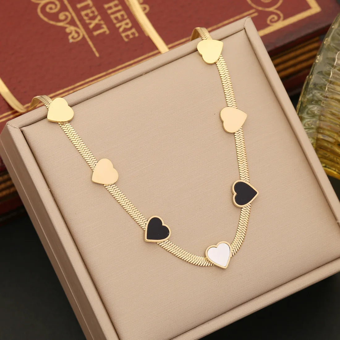 3 Pcs Set 316L Stainless Steel 18k Gold Plated Black White Heart Jewelry Set - PlumOnyx