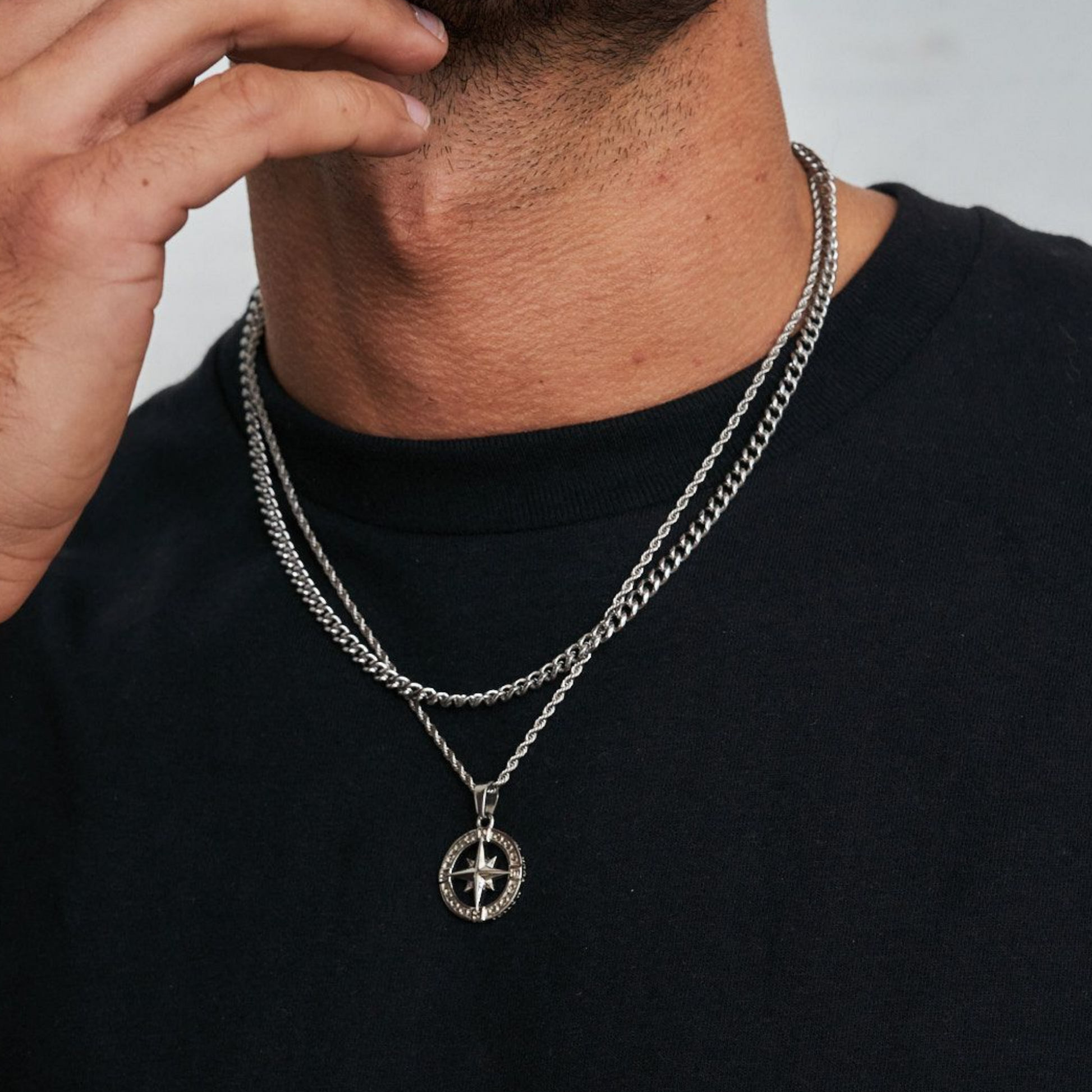 18K Gold Plated Compass North Star Stainless Steel Men's Anchor Necklace - PlumOnyx